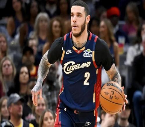 海斯教练强,持续为禁区,注入活力,世界杯直播,世界杯赛事直播,足球比赛直播,世界杯足球赛事,体育直播资讯